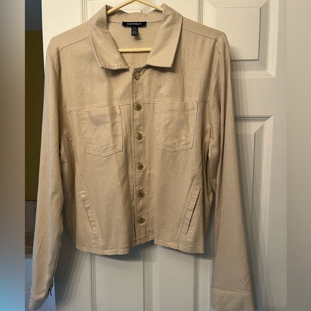 Linen Jacket with Collared Neckline and Relaxed Fit